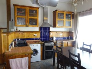 Kitchen- click for photo gallery